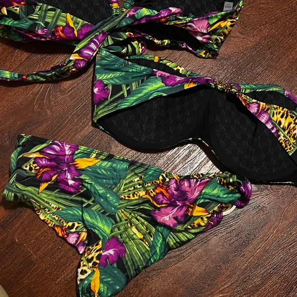RARE Victoria’s Secret Jungle Print Bikini Set NEVER WORN - Picture 3 of 4